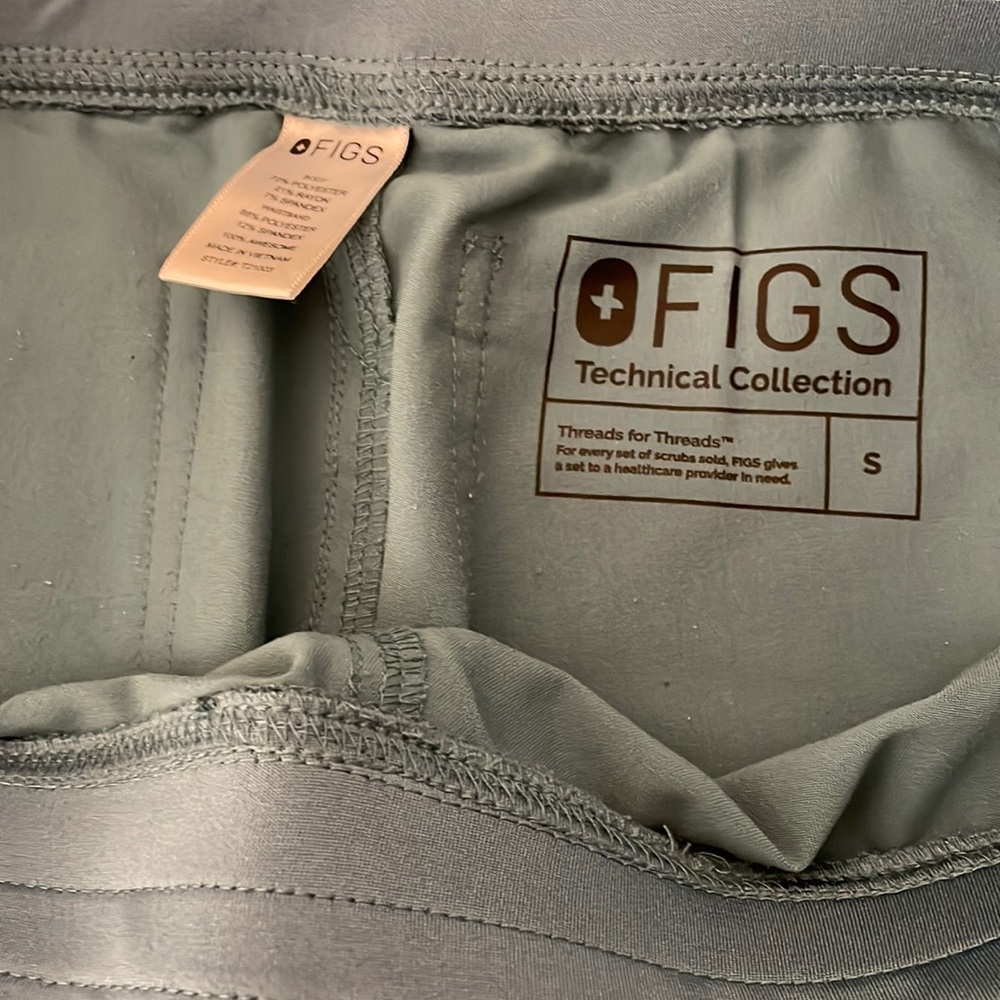 Figs Livingston basic scrub pants